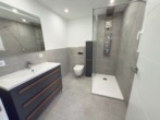 Badezimmer 1 - Frisch sanierte Traumwohnung mit zwei Balkonen im Herzen von Santa Catalina!