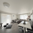 Wohnzimmer - Ein Familientraum mit Garten & Garage – sofort beziehbar!
