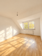 Schlafzimmer - Lichtdurchflutete Maisonettewohnung mit Balkon - Exklusives Wohnen über den Dächern!