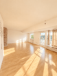 Wohnzimmer - Lichtdurchflutete Maisonettewohnung mit Balkon - Exklusives Wohnen über den Dächern!