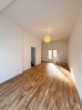 Wohnzimmer - Modernisierte & Sanierte Wohnung mit Garage & Großer Terasse in der Östlichen Vorstadt!